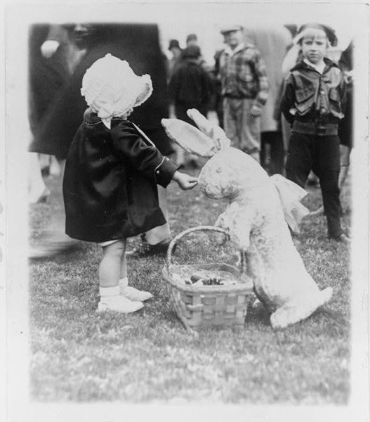 EasterEggRoll1929.jpg